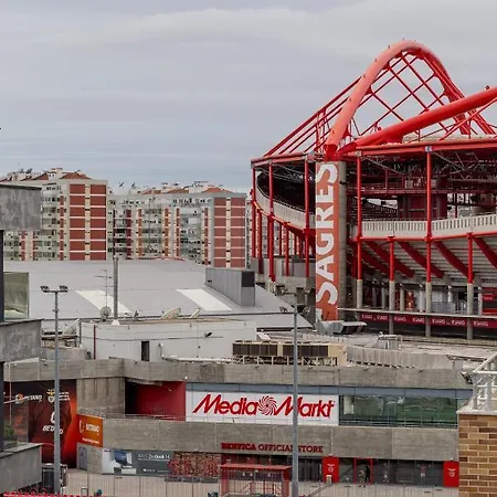 Modern 3br With Terrace In Benfica By Host For Us *