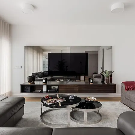 Daire Modern 3br With Terrace In Benfica By Host For Us *